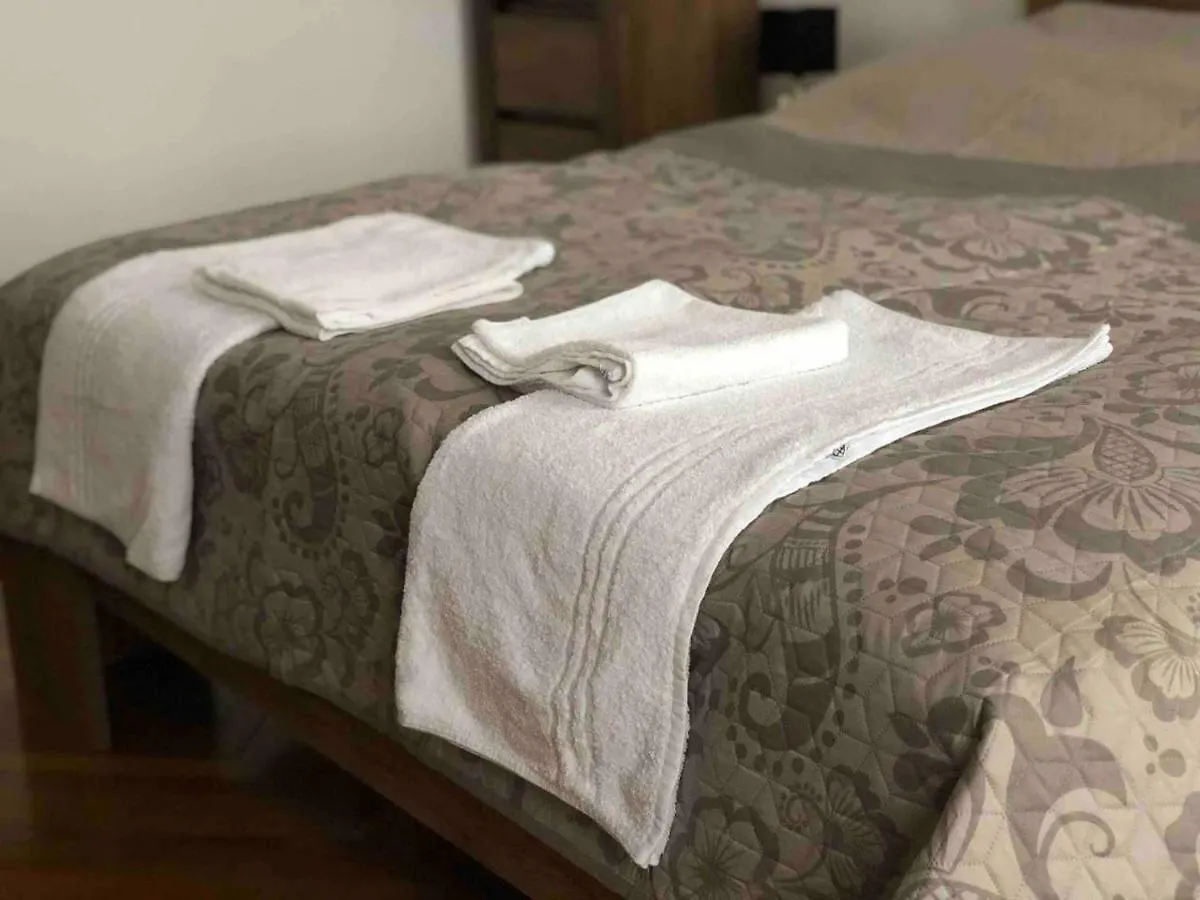 Centrally-Located Authentic Apartment Viena